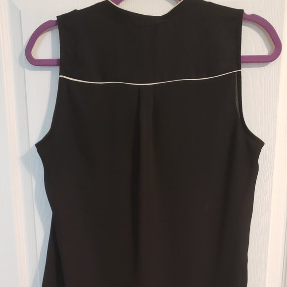 H&M Black Button-up Blouse: Size 8 - Picture 5 of 7